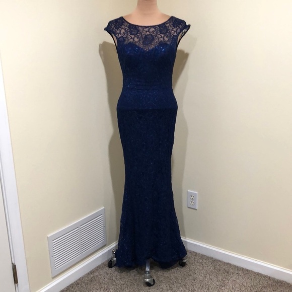 Theia Shimmering Element Gown Formal Maxi Dress Size 4 Metallic Blue Lace - Picture 2 of 11